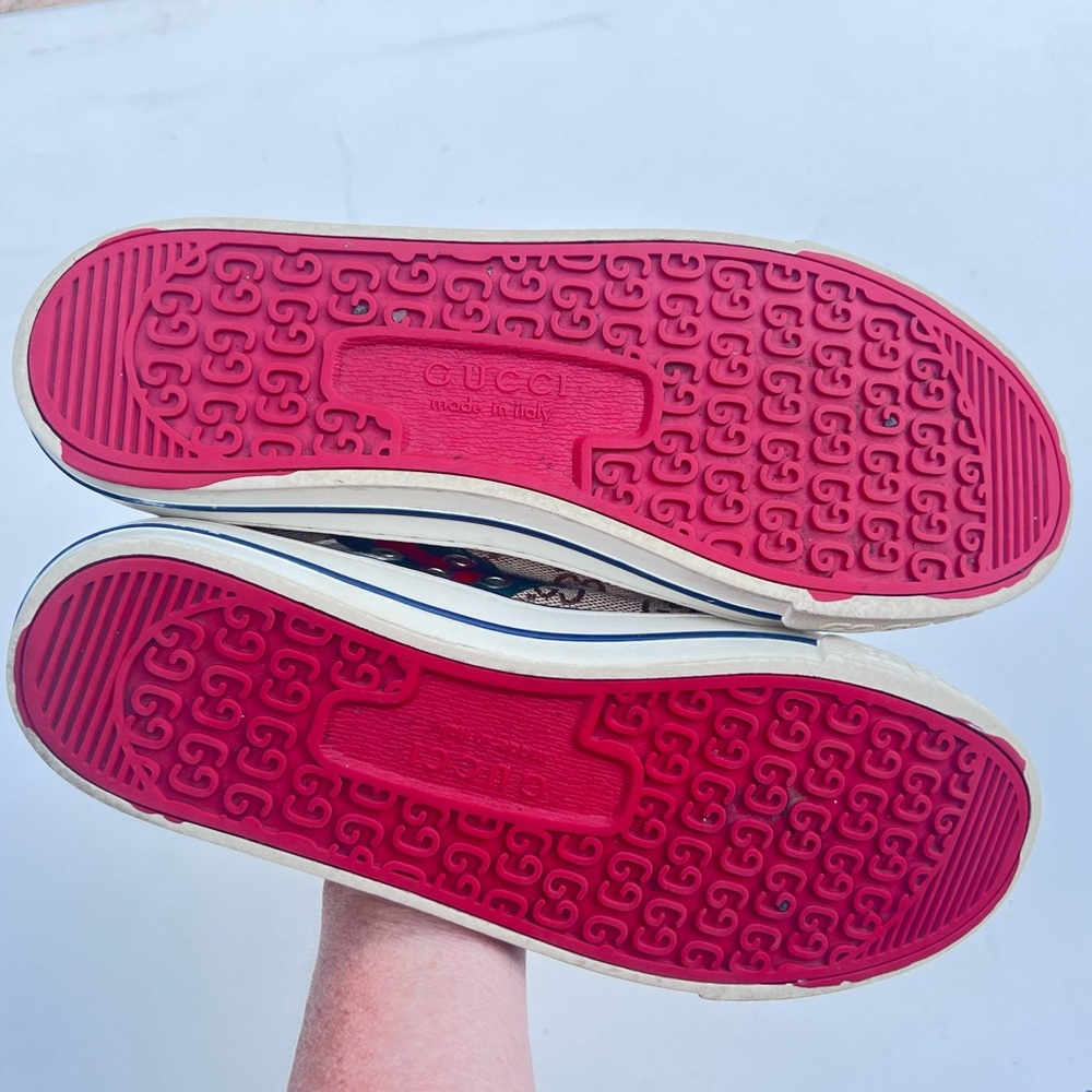 Gucci Brown Monogram Low-Top Sneakers with Red and Green Web - Picture 7 of 11